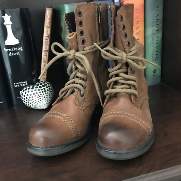 Steve Madden Troopa Distressed Boots Sz